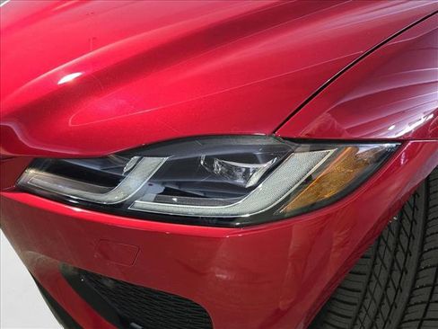 New 2026 Jaguar F-PACE R-Dynamic S image 28