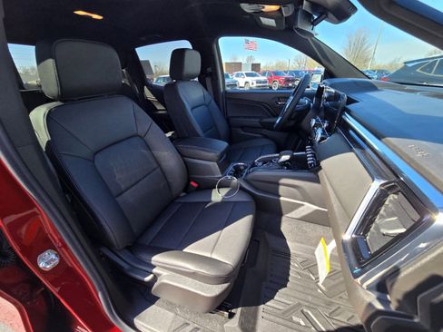 New 2025 GMC Canyon Elevation w/ Convenience Package image 30