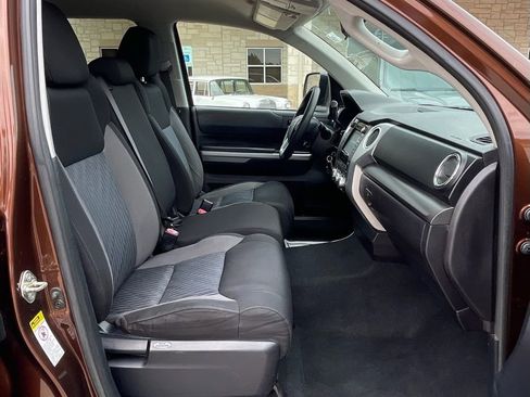 Used 2016 Toyota Tundra SR5 AWD/4WD image 29