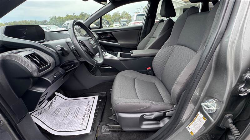 Used 2023 Subaru Solterra AWD image 33