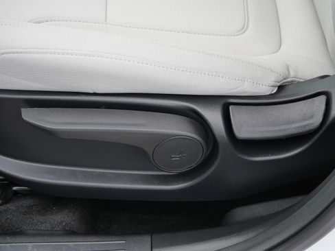 Certified 2025 Hyundai Tucson SE image 20