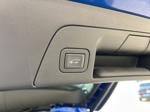 Used 2025 Buick Envision Avenir image 17