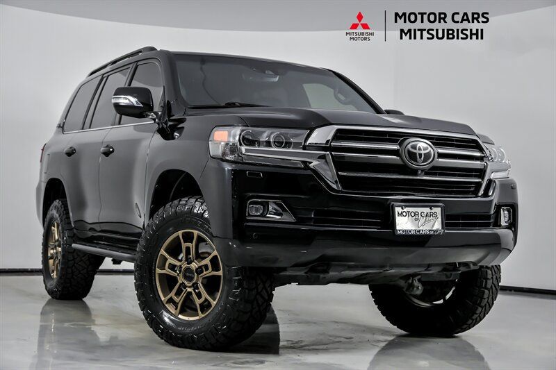 Used 2020 Toyota Land Cruiser Heritage Edition AWD/4WD image 1