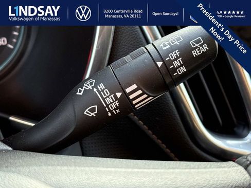 Used 2020 Chevrolet Equinox Premier image 20