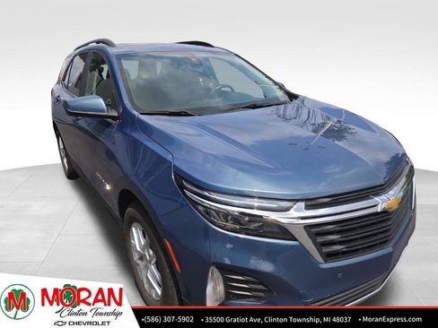 Used 2024 Chevrolet Equinox LT FWD image 2