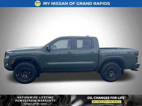 New 2026 Nissan Frontier PRO-4X w/ Tow Package AWD/4WD image 2