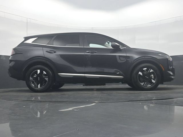 Used 2026 Kia Sportage LX FWD image 33