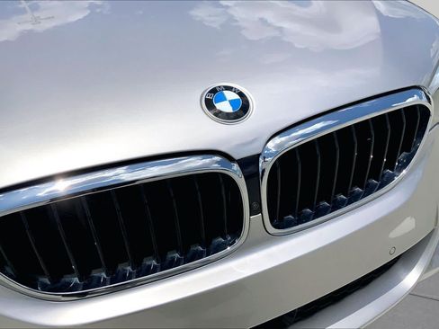 Used 2019 BMW 540i w/ M Sport Package RWD image 29