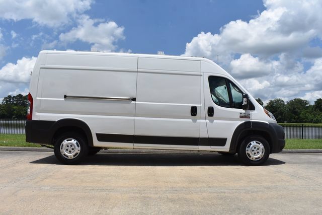 Used 2021 RAM ProMaster 2500 w/ Convenience Group FWD image 3