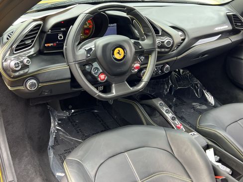 Used 2016 Ferrari 488 GTB RWD image 27