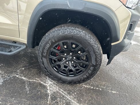 Certified 2024 Chevrolet Colorado Trail Boss w/ Advanced Trailering Package image 25