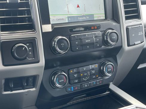 Used 2021 Ford F250 Lariat w/ Lariat Value Package AWD/4WD image 22