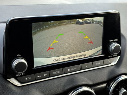 Used 2025 Nissan Sentra S FWD image 13
