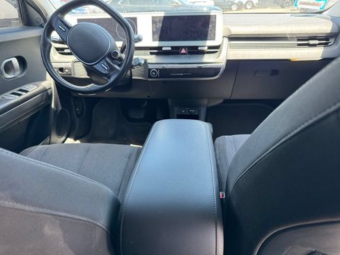 Used 2024 Hyundai Ioniq 5 SE RWD image 18