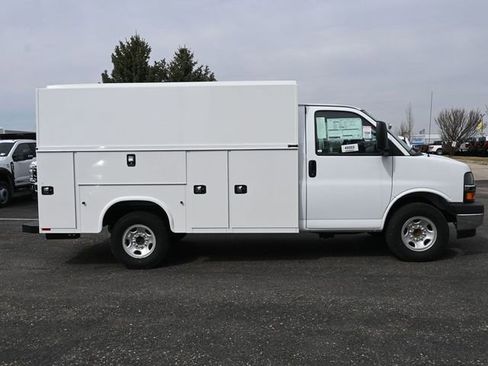 New 2024 Chevrolet Express 3500 Work Van w/ Power Convenience Package image 4