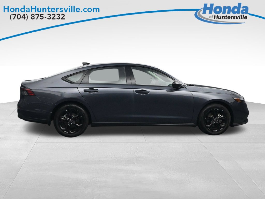 Used 2025 Honda Accord SE image 9
