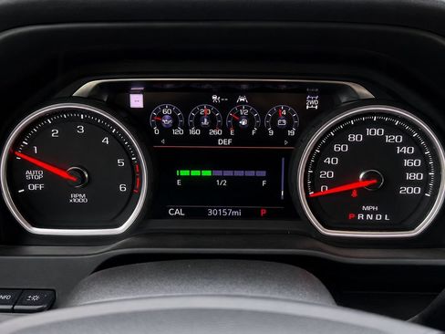 Used 2021 Chevrolet Silverado 1500 High Country w/ Technology Package AWD/4WD image 11
