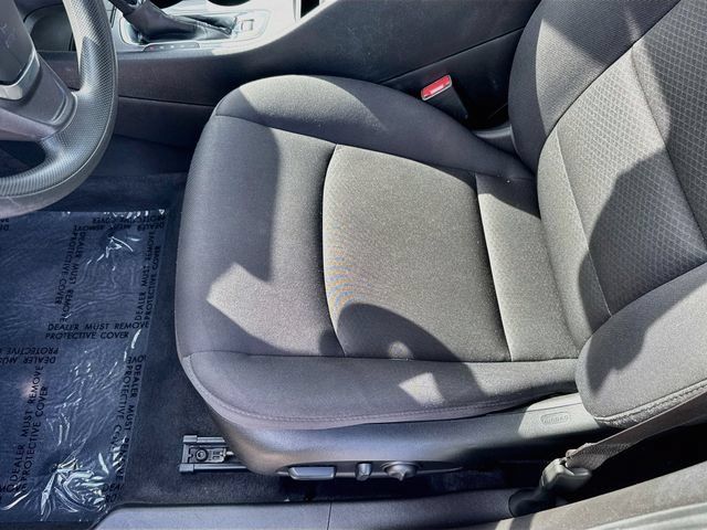 Used 2024 Chevrolet Malibu LT FWD image 18