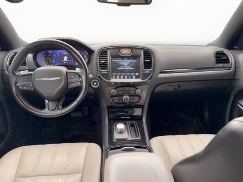 Used 2020 Chrysler 300 S RWD image 17