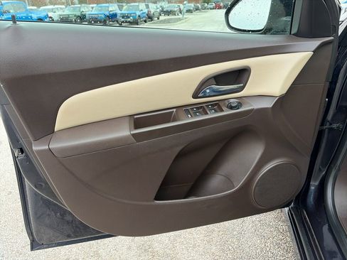 Used 2014 Chevrolet Cruze LT w/ RS Package image 20