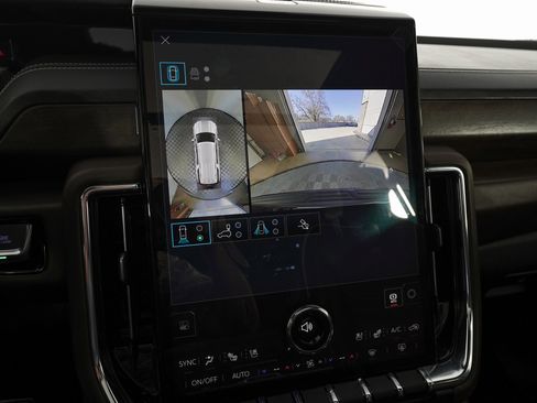 Used 2026 GMC Yukon XL Denali Ultimate image 28