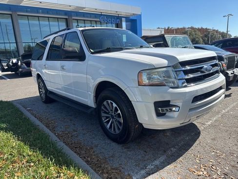 Used 2016 Ford Expedition EL XLT w/ Equipment Group 202A image 10