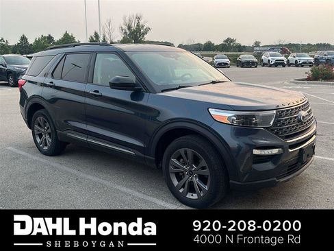 Used 2022 Ford Explorer XLT w/ Equipment Group 202A AWD/4WD image 1