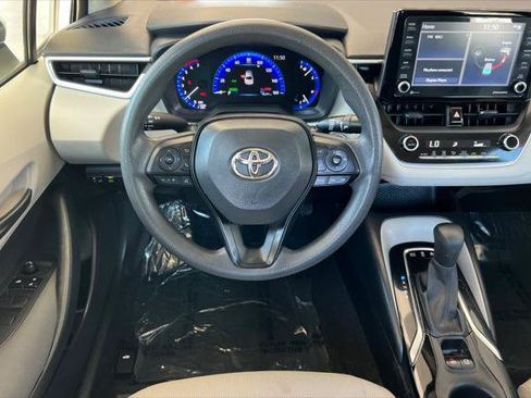 Certified 2022 Toyota Corolla LE FWD image 14