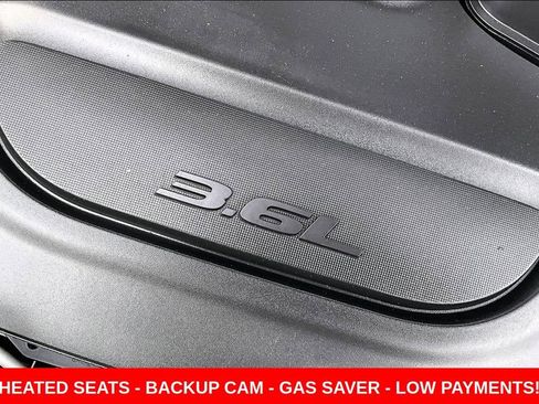 Used 2023 Chrysler Voyager LX image 28