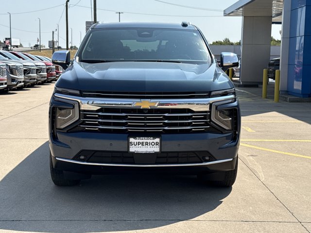 Used 2025 Chevrolet Suburban Premier AWD/4WD image 15