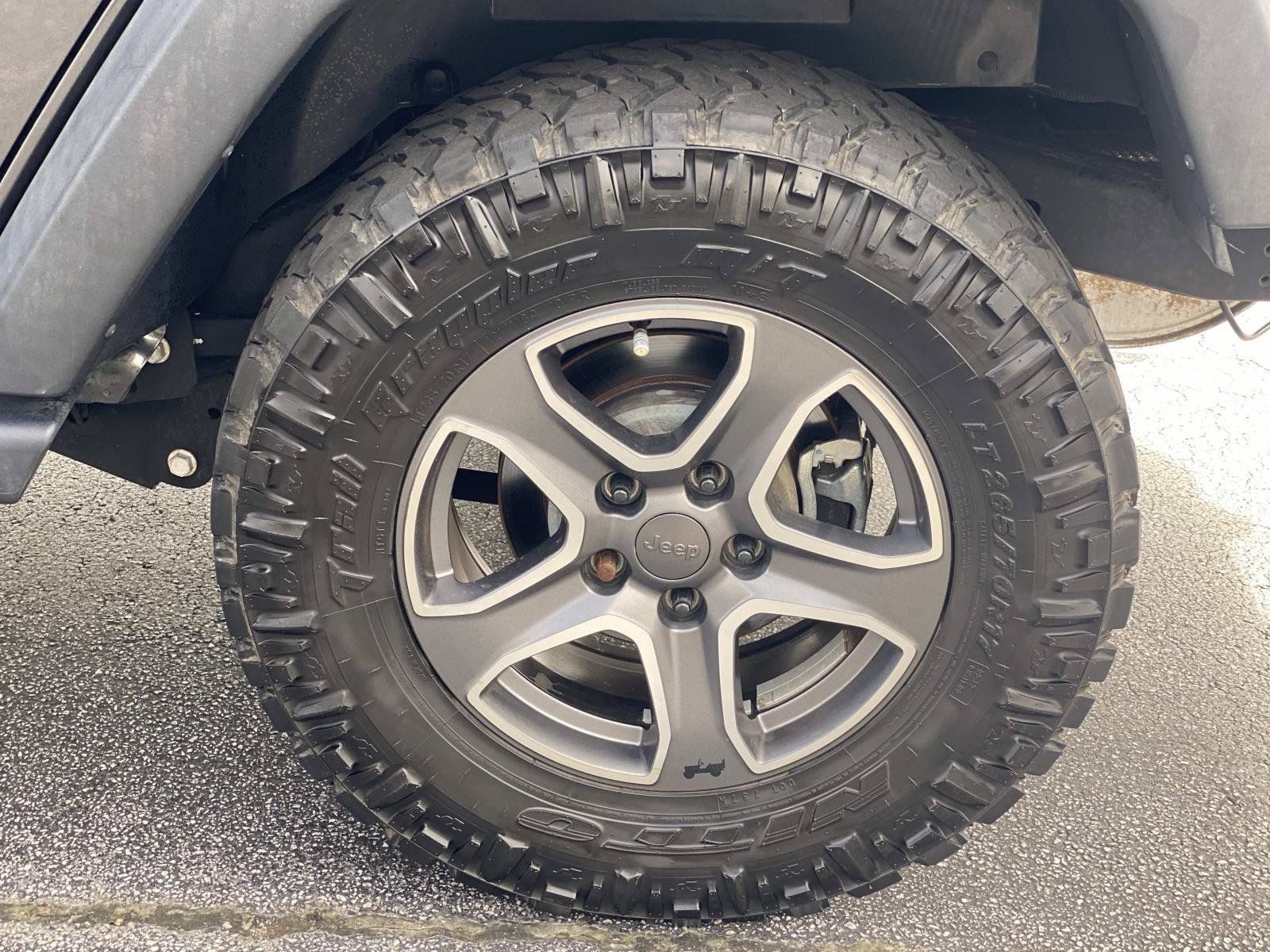 Used 2018 Jeep Wrangler Unlimited Sport S AWD/4WD image 13
