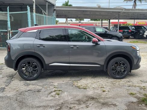 New 2026 Nissan Kicks SR FWD image 9