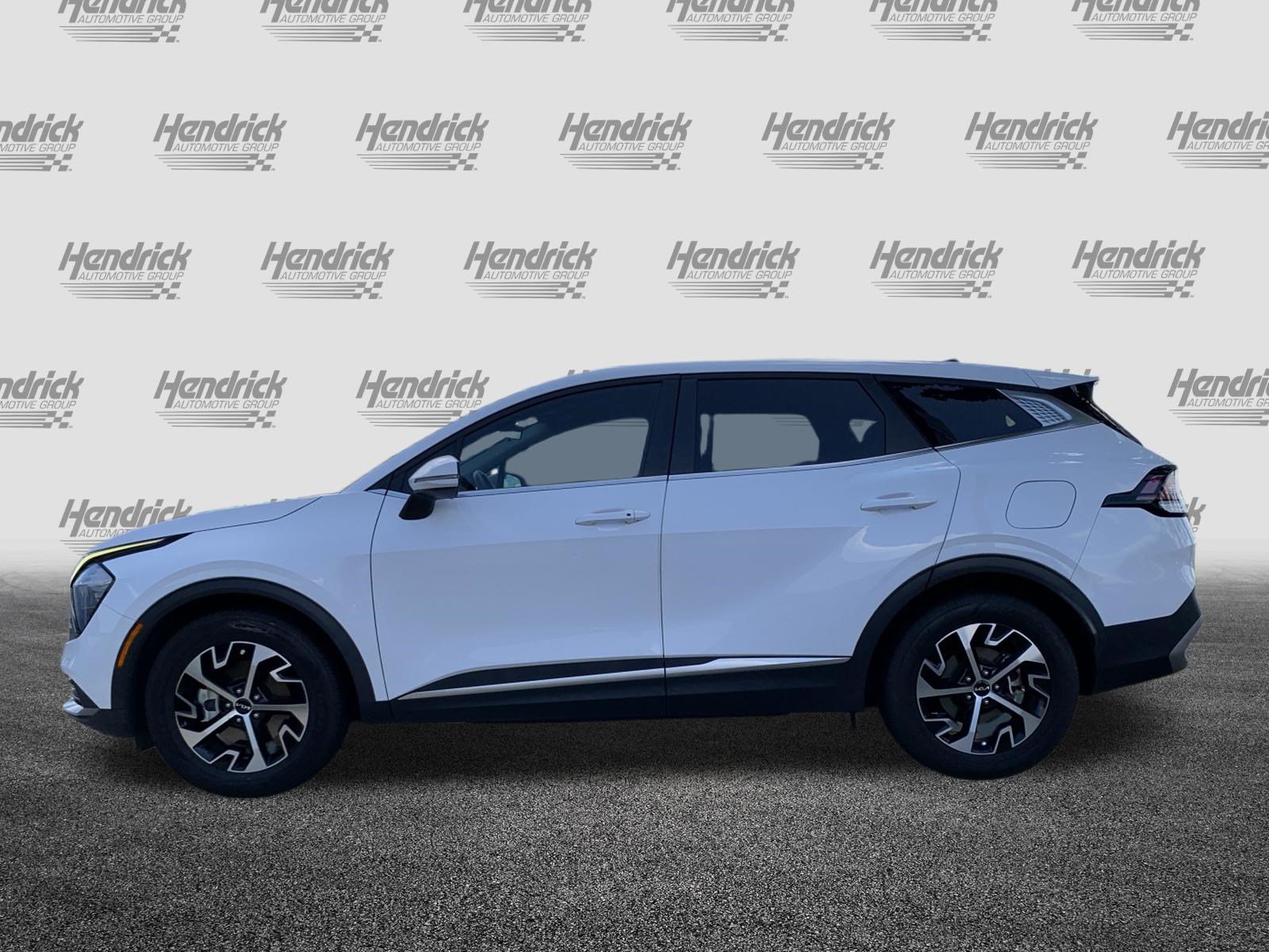Used 2023 Kia Sportage EX FWD image 7