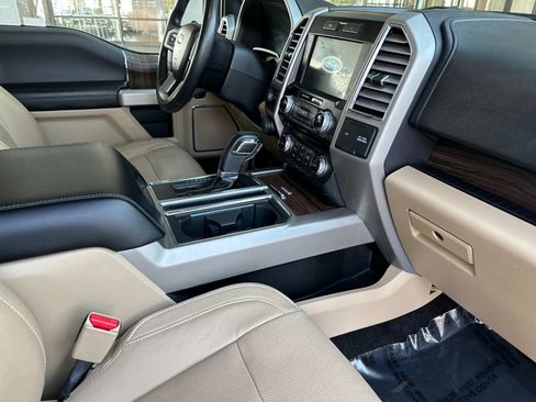 Used 2016 Ford F150 Lariat w/ Equipment Group 502A Luxury image 15