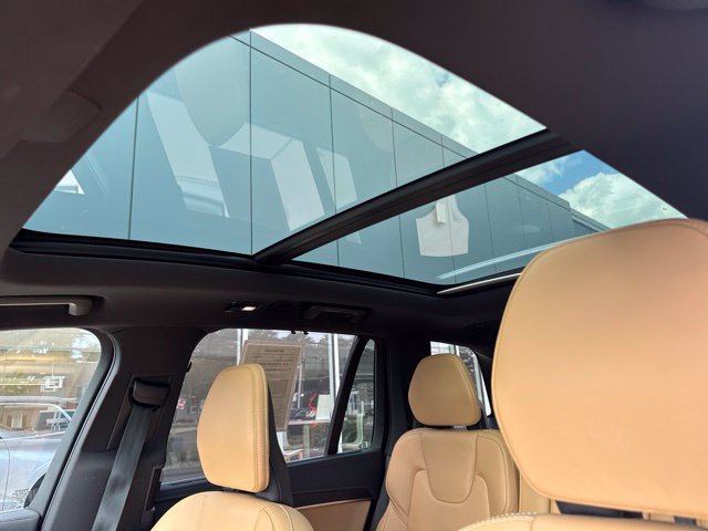 Certified 2023 Volvo XC90 B6 Ultimate w/ Protection Package Premier AWD/4WD image 29