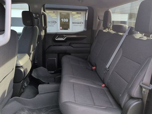 Used 2023 Chevrolet Silverado 1500 RST w/ Z71 Off-Road Package image 24