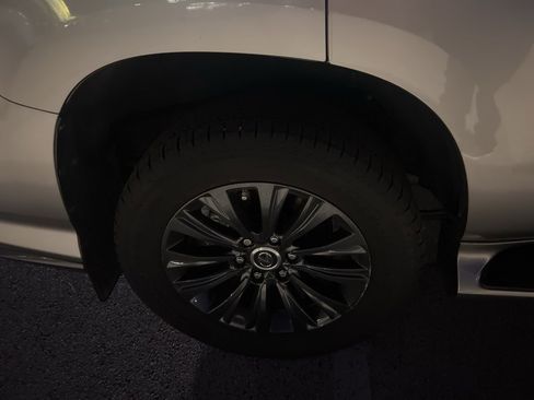 Used 2022 Lexus GX 460 Luxury w/ Sport Design Package image 17