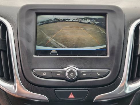 Used 2019 Chevrolet Equinox LT FWD image 17