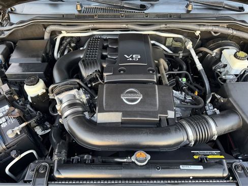 Used 2012 Nissan Xterra S w/ Value Package image 25