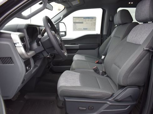 New 2026 Ford F250 XLT image 10