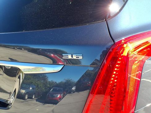 Used 2018 Cadillac XT5 Premium Luxury w/ Driver Assist Package image 12