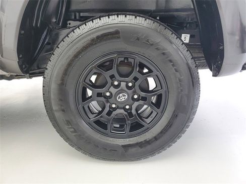 Used 2021 Toyota Tacoma SR5 image 13