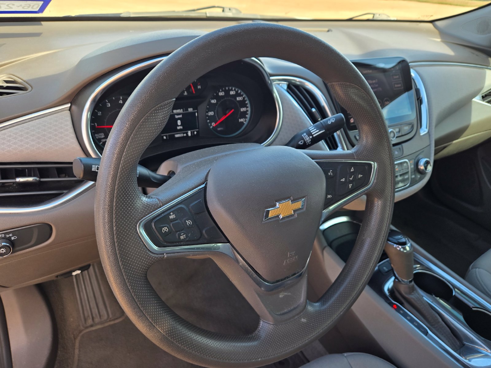Used 2020 Chevrolet Malibu LT FWD image 9