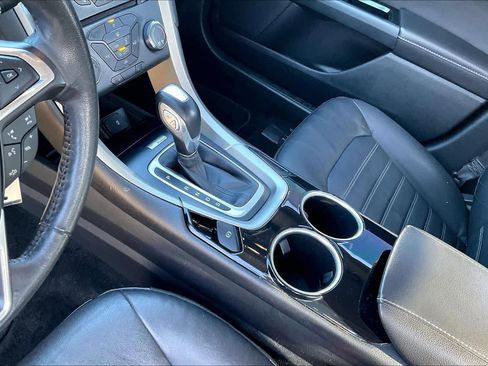 Used 2013 Ford Fusion SE image 15