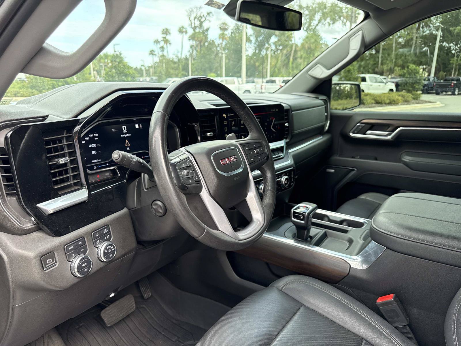 Used 2023 GMC Sierra 1500 SLT w/ SLT Premium Package AWD/4WD image 21