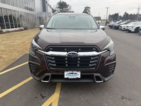 Used 2023 Subaru Ascent Touring image 2
