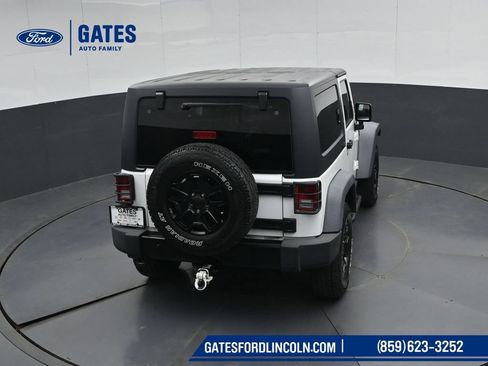 Used 2015 Jeep Wrangler Sport AWD/4WD image 35