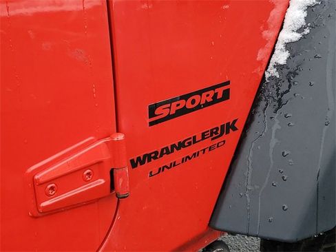 Used 2018 Jeep Wrangler Unlimited Sport image 27