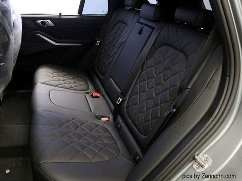 Used 2026 BMW X5 xDrive40i w/ M Sport Package image 12