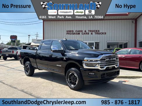 Used 2026 RAM 2500 Laramie AWD/4WD image 1